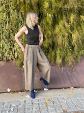 Load image into Gallery viewer, Camiseta Sandré sin mangas