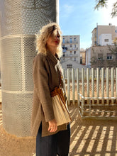 Load image into Gallery viewer, Abrigo Camila miniplaid