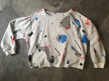 Load image into Gallery viewer, Sweater Kochin &quot;arty&quot; Martina white_blue&amp;red